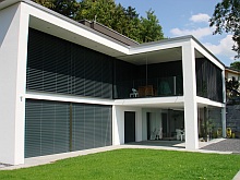 foto klare moderne architektur, Modernes Einfamilienhaus am Hang