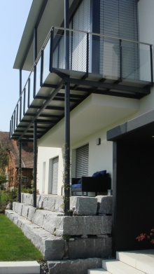 Einfamilienhaus mit moderne Erker-Architektur
